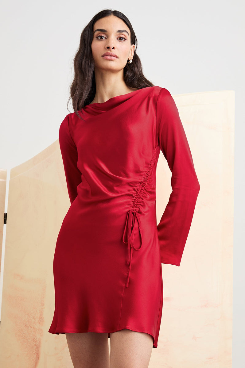 Robe satinée Alessandra - Scarlet – Boutique Skandal